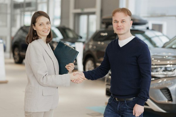 Comment configurer un système de gestion de contenu (CMS) pour une utilisation optimale?